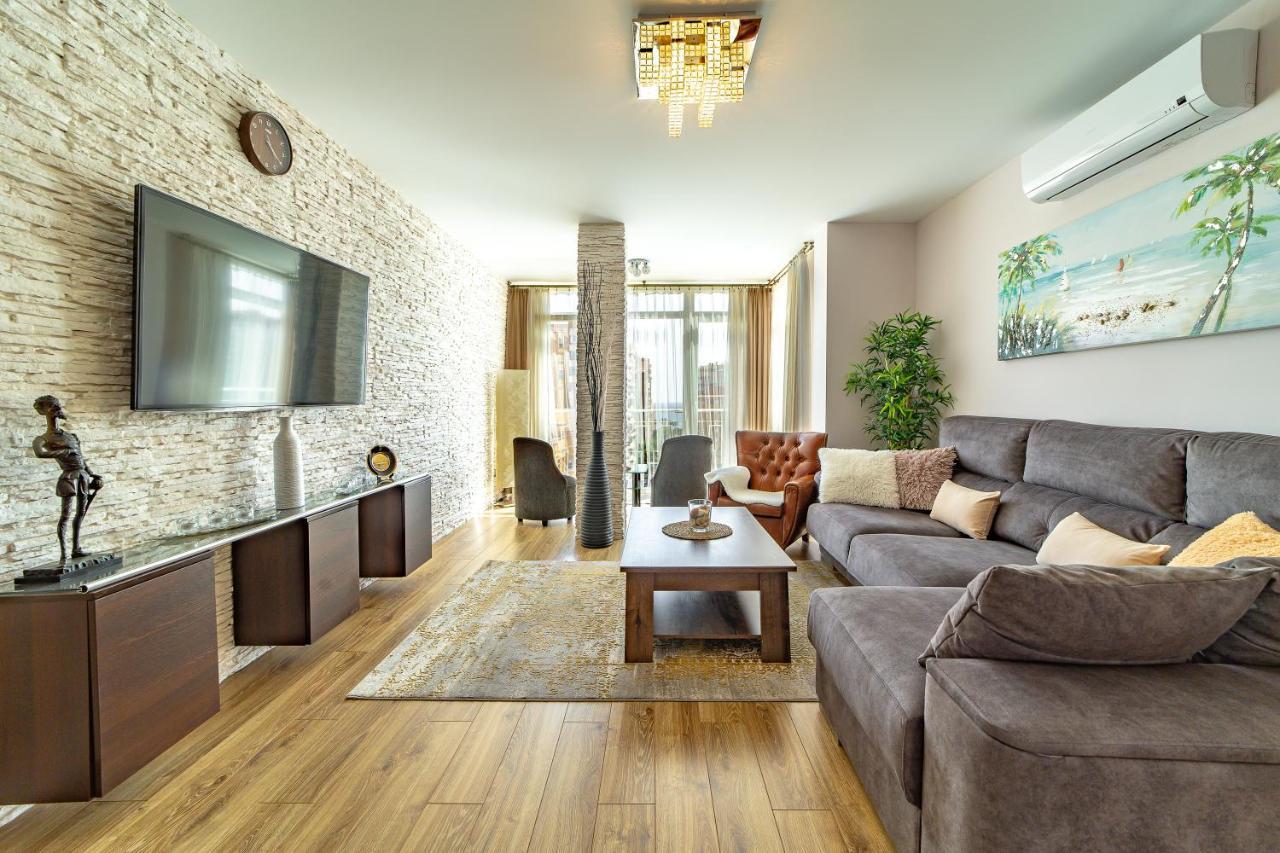 Perla de Malagueta Apartment Malaga Luaran gambar