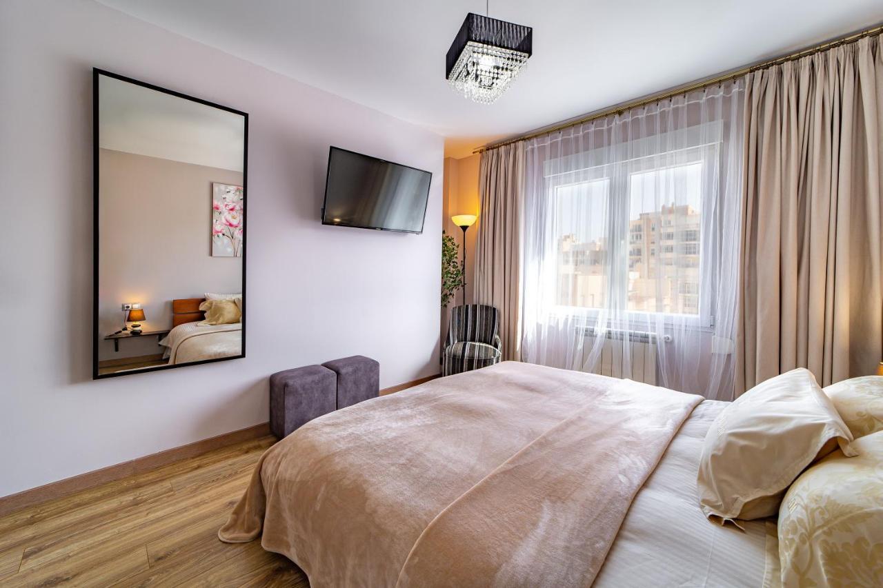 Perla de Malagueta Apartment Malaga Luaran gambar