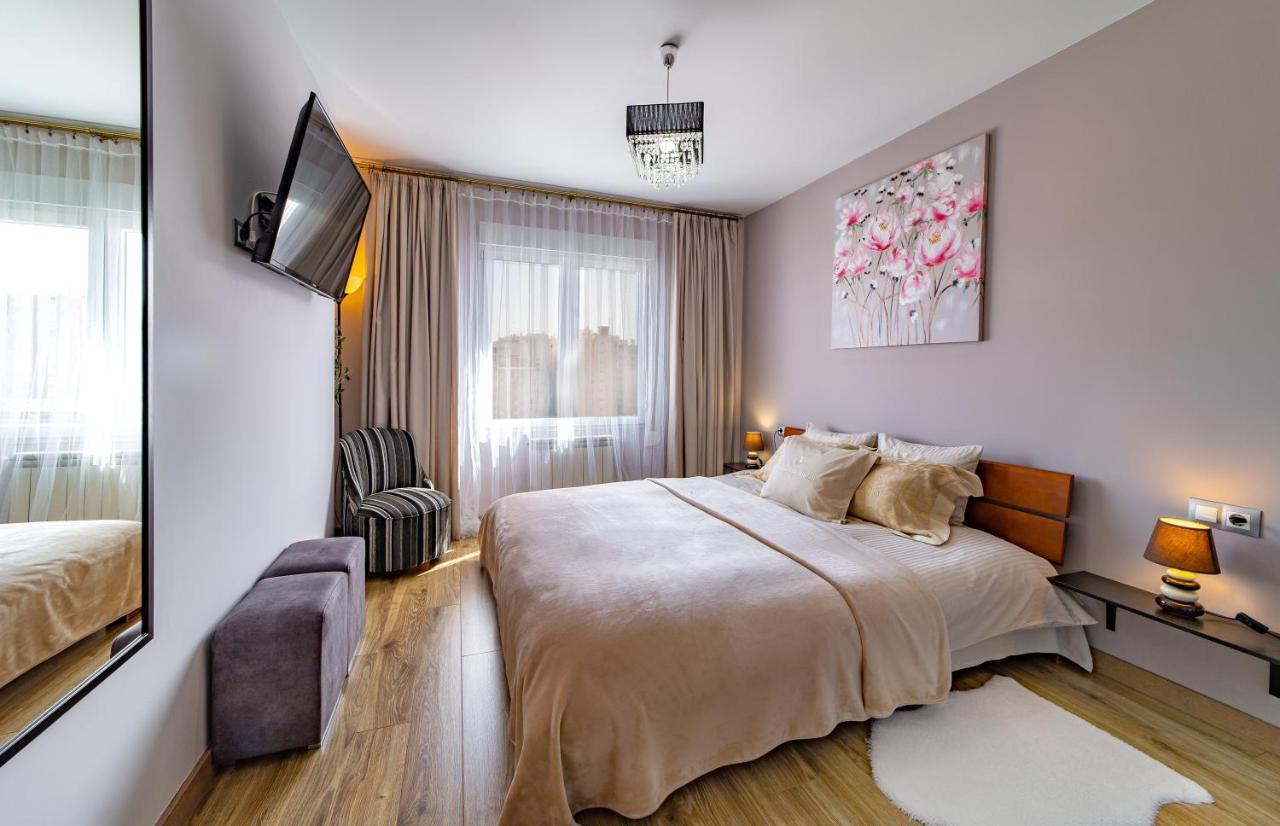 Perla de Malagueta Apartment Malaga Luaran gambar